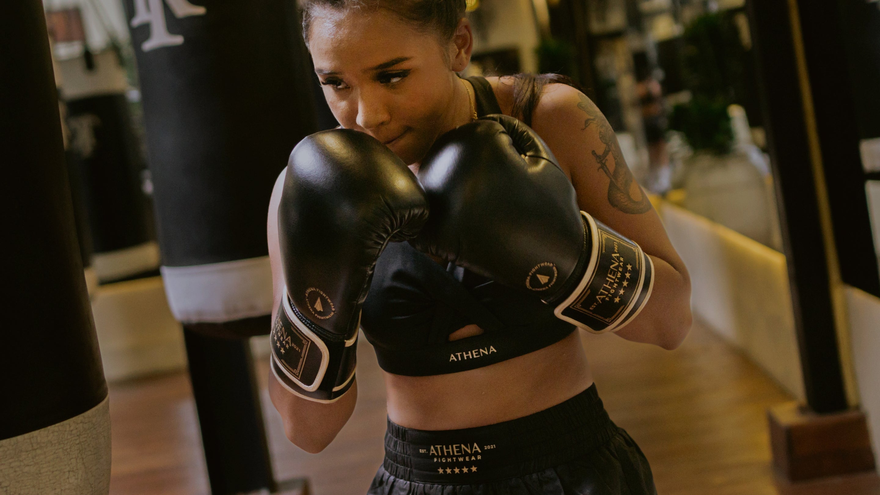 Boxing Glove Sizes Explained: A Women’s Guide to Picking the Right Gloves for Muay Thai & Boxing