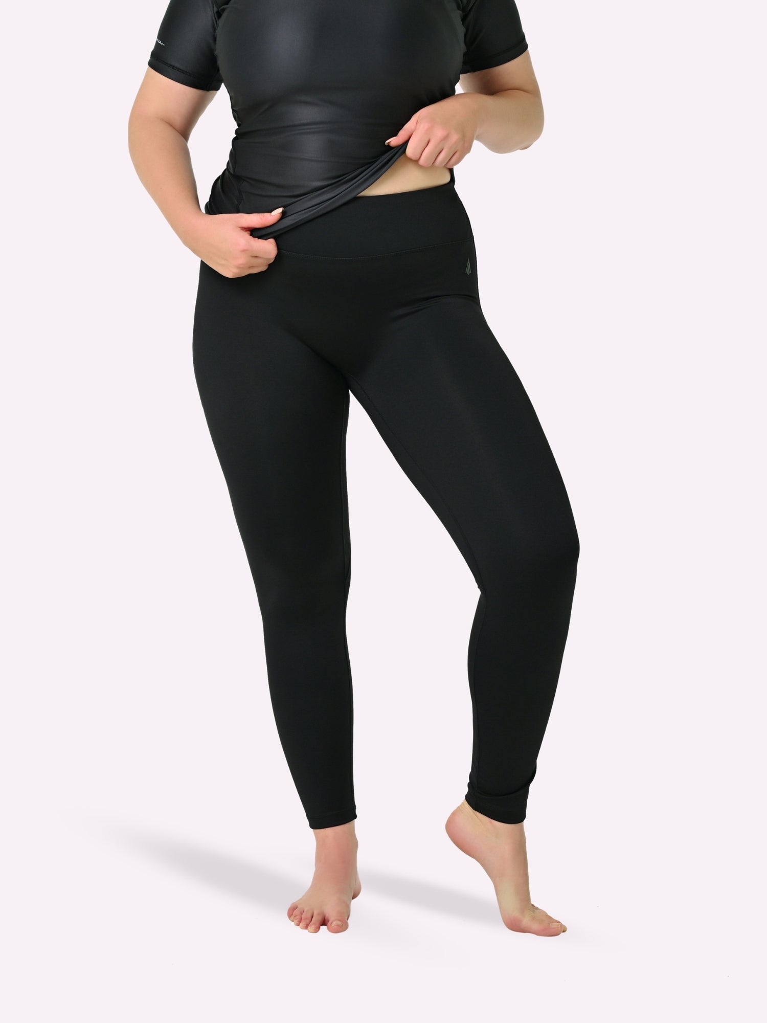 Athena Fightwear Women's Nerio Leggings Spats for BJJ Nogi Grappling Jiujitsu Black IBJJF compliant black with double layer butt panel and crotch panel for extra moisture and pantyline protection